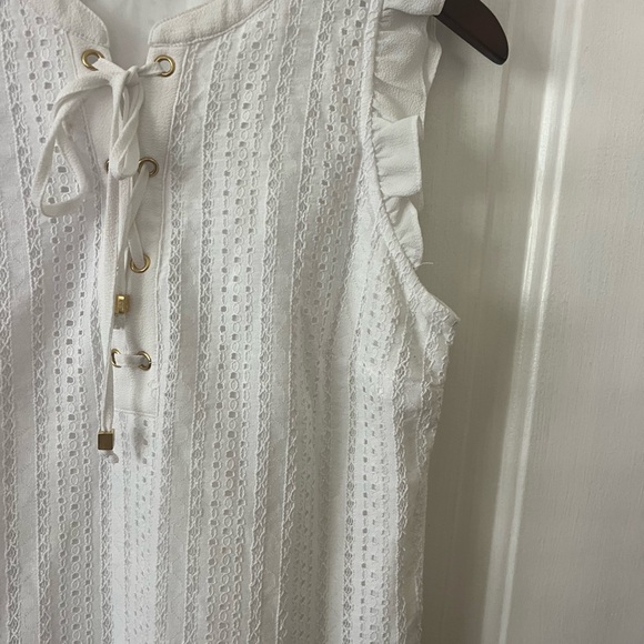 Michael Kors Gromet Lace Up Eyelet Lace Sleeveless Top - Picture 2 of 8